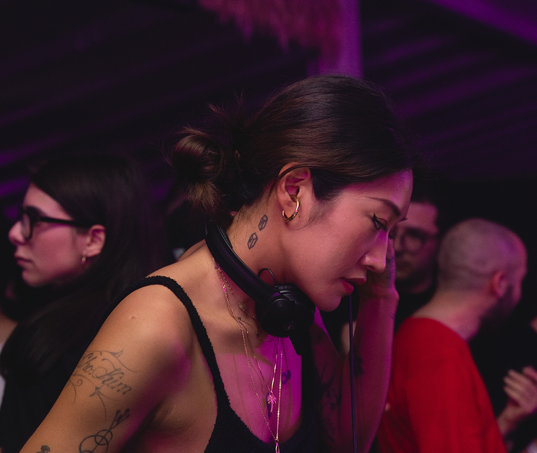 Peggy Gou DJ performing in 2019