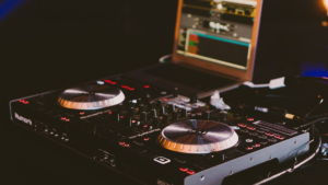 The Long Set: How DJ Culture Went from 1 Hour to 12 Hours — night scene photograph