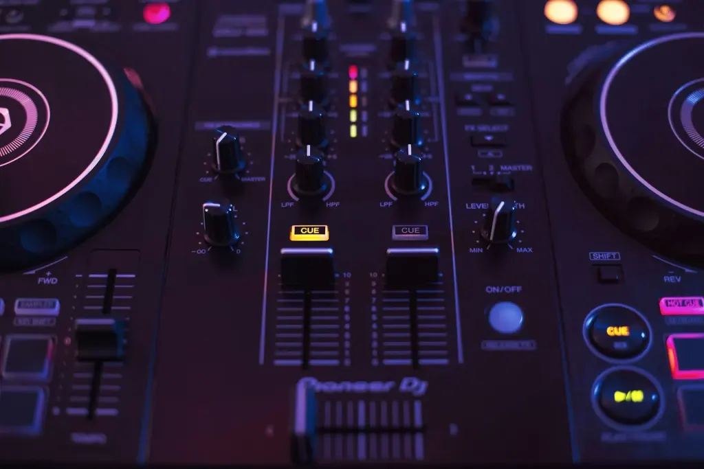 cdj channel strip closeup