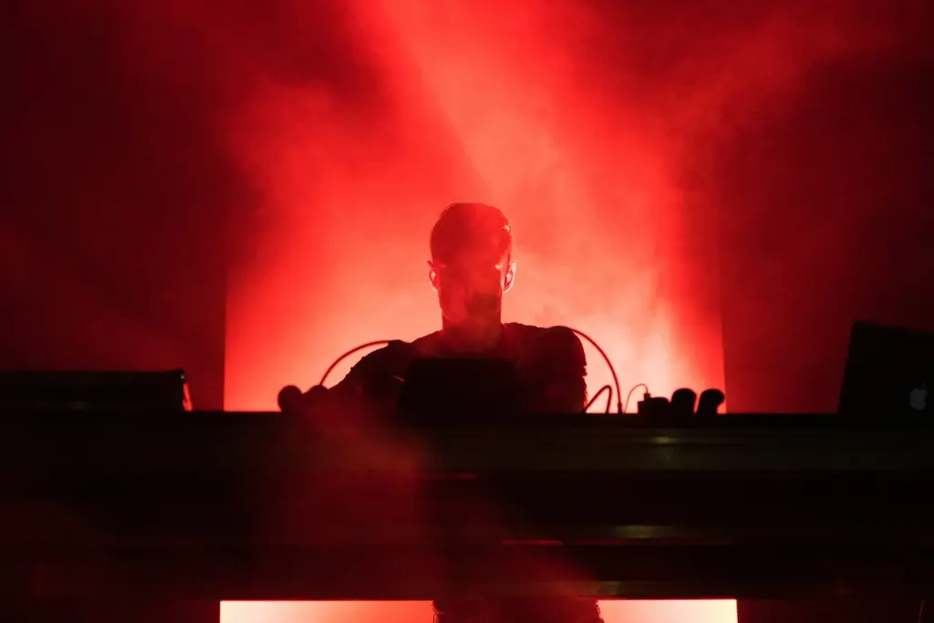 dj silhouette red backlight
