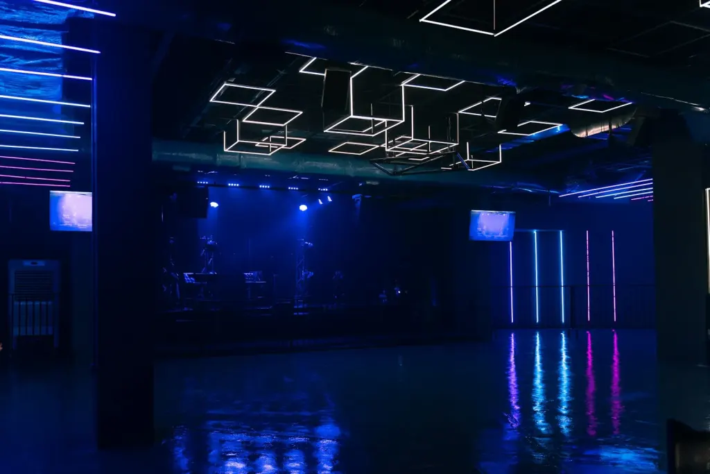 empty club blue light