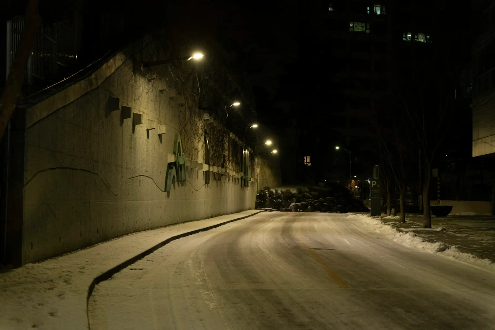 Seoul side street at night