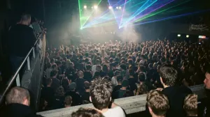 A superclub from the balcony, 1999