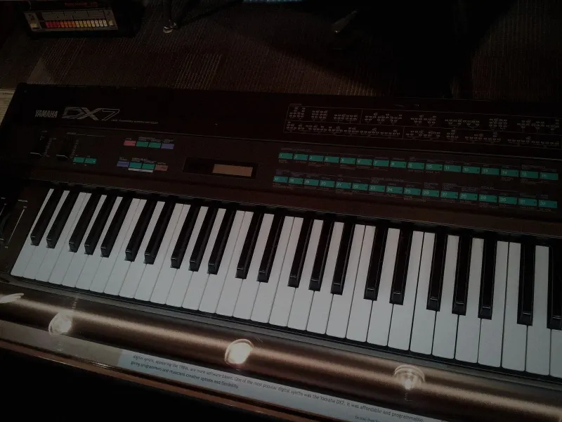 A Yamaha DX7