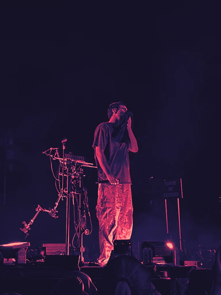 Fred again.. performing on stage at the Rock en Seine festival in Paris in 2024
