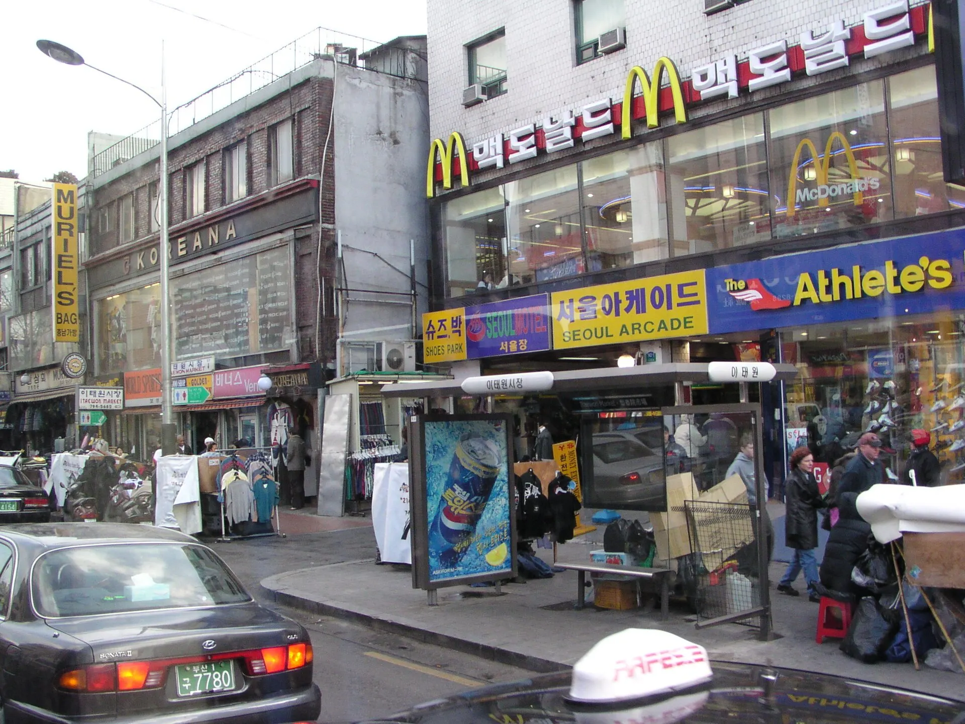 Itaewon street, February 2004