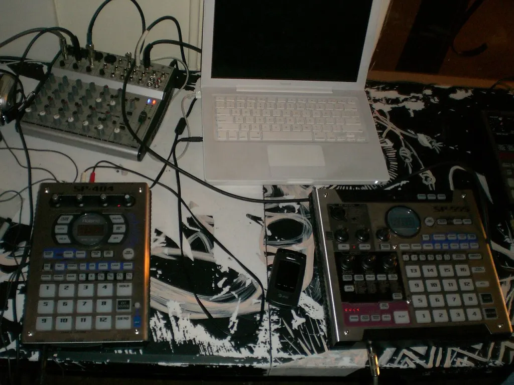 An SP-404 beside the SP-555
